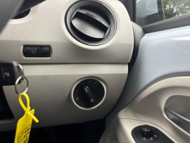 
                                                                                        Voiture
                                                                                         Volkswagen UP! Hatchback 1.0 Move up! (2012/62) 5dr