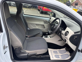 
                                                                                        Voiture
                                                                                         Volkswagen UP! Hatchback 1.0 Move up! (2012/62) 5dr