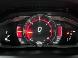Voiture
                                                                                Volvo XC60 2.0 D4 R-Design Lux SUV 5dr Diesel Geartronic Euro 6 (s/s) (181 ps)