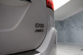 
                                                                                        Voiture
                                                                                         Volvo XC60 2.4 D5 SE Lux Nav Geartronic AWD Euro 5 5dr