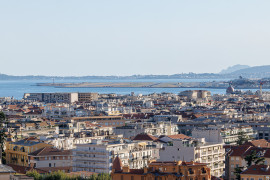 
                                                                                        Vente
                                                                                         Vue panoramique exceptionnelle à couper le souffle