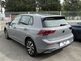 
                                                                                        Voiture
                                                                                         VW Golf