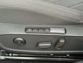 
                                                                                        Voiture
                                                                                         VW Golf