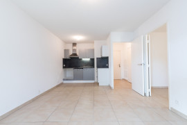 
                                                                                        Vente
                                                                                         .