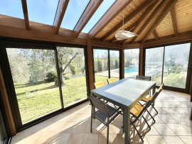 
                                                                                        Vente
                                                                                         .