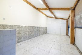 
                                                                                        Vente
                                                                                         .