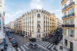 
                                                                                        Vente
                                                                                         .