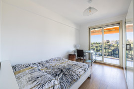 
                                                                                        Vente
                                                                                         .