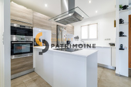 
                                                                                        Vente
                                                                                         .