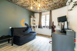 
                                                                                        Vente
                                                                                         .