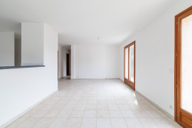 
                                                                                        Vente
                                                                                         .