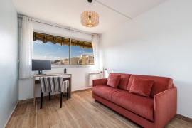 
                                                                                        Vente
                                                                                         .