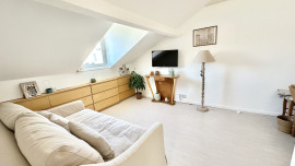 
                                                                                        Vente
                                                                                         .