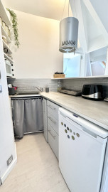 
                                                                                        Vente
                                                                                         .