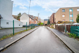 
                                                                                        Vente
                                                                                         .