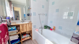 
                                                                                        Vente
                                                                                         .