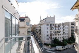 
                                                                                        Vente
                                                                                         .