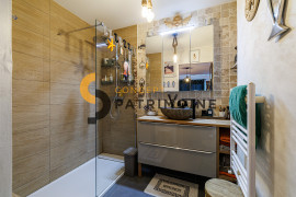 
                                                                                        Vente
                                                                                         .