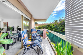 
                                                                                        Vente
                                                                                         .