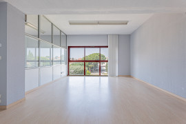 
                                                                                        Vente
                                                                                         .