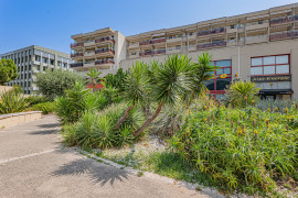 
                                                                                        Vente
                                                                                         .