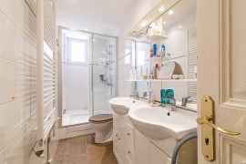 
                                                                                        Vente
                                                                                         .