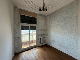 
                                                                                        Vente
                                                                                         .