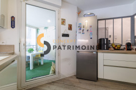 
                                                                                        Vente
                                                                                         .