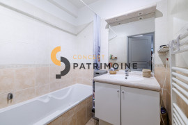 
                                                                                        Vente
                                                                                         .