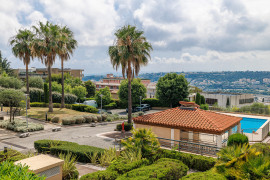 
                                                                                        Vente
                                                                                         .