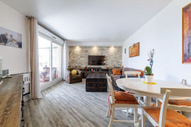 
                                                                                        Vente
                                                                                         .