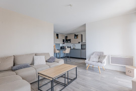 
                                                                                        Vente
                                                                                         .