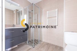 
                                                                                        Vente
                                                                                         .