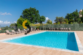 
                                                                                        Vente
                                                                                         .