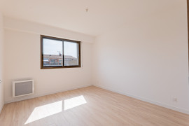 
                                                                                        Vente
                                                                                         .