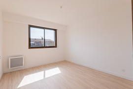 
                                                                                        Vente
                                                                                         .