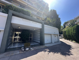 
                                                                                        Vente
                                                                                         .