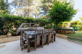 
                                                                                        Vente
                                                                                         .