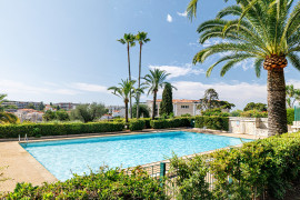 
                                                                                        Vente
                                                                                         .