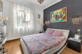 
                                                                                        Vente
                                                                                         .