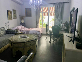 
                                                                                        Vente
                                                                                         .