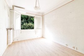 
                                                                                        Vente
                                                                                         .