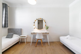 
                                                                                        Vente
                                                                                         .