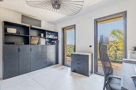 
                                                                                        Vente
                                                                                         .