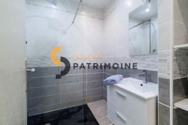 
                                                                                        Vente
                                                                                         .