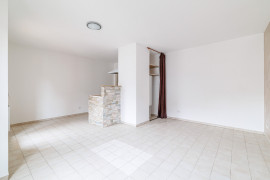 
                                                                                        Vente
                                                                                         .