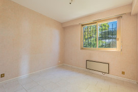 
                                                                                        Vente
                                                                                         .