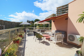 
                                                                                        Vente
                                                                                         .