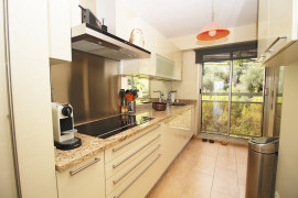 
                                                                                        Vente
                                                                                         .