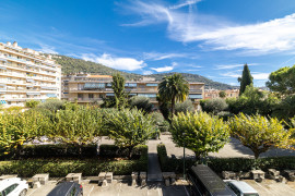 
                                                                                        Vente
                                                                                         .